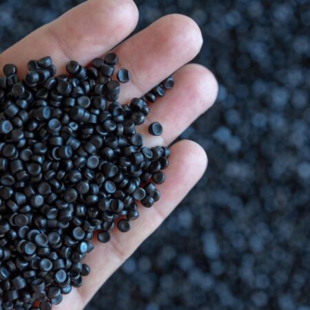 corex-recycled-polypropylene-pellets-hands